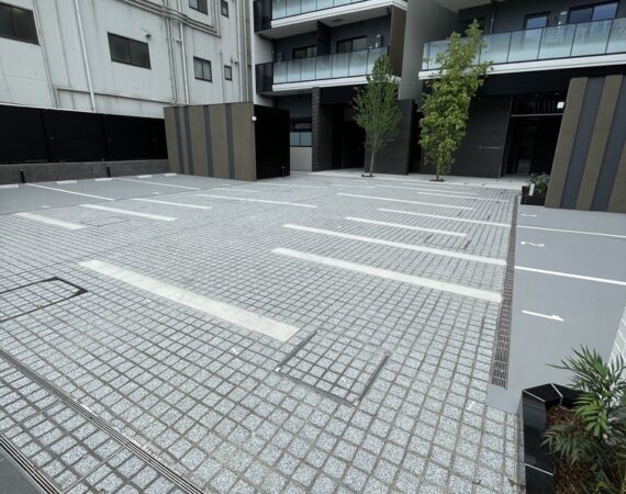 ザ・パークハビオ市ヶ谷イースト　駐車場